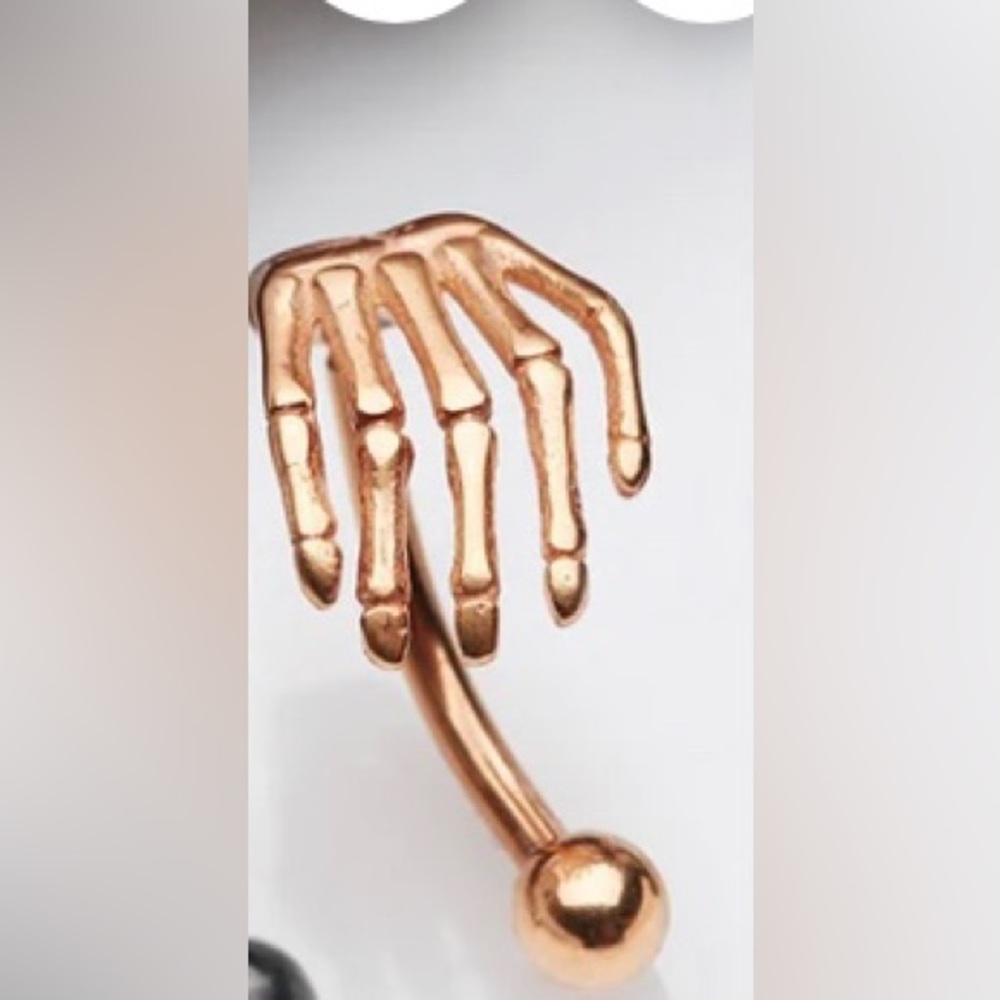 💀🎃Rose Gold Skeleton Hand 16 Gauge Earring
